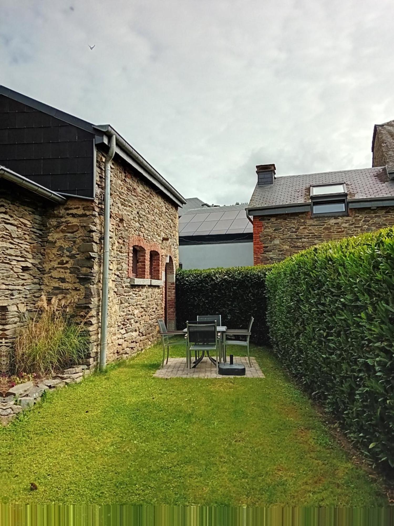 Appart Hotel Au Pied De Vigne Vresse-sur-Semois Exterior photo